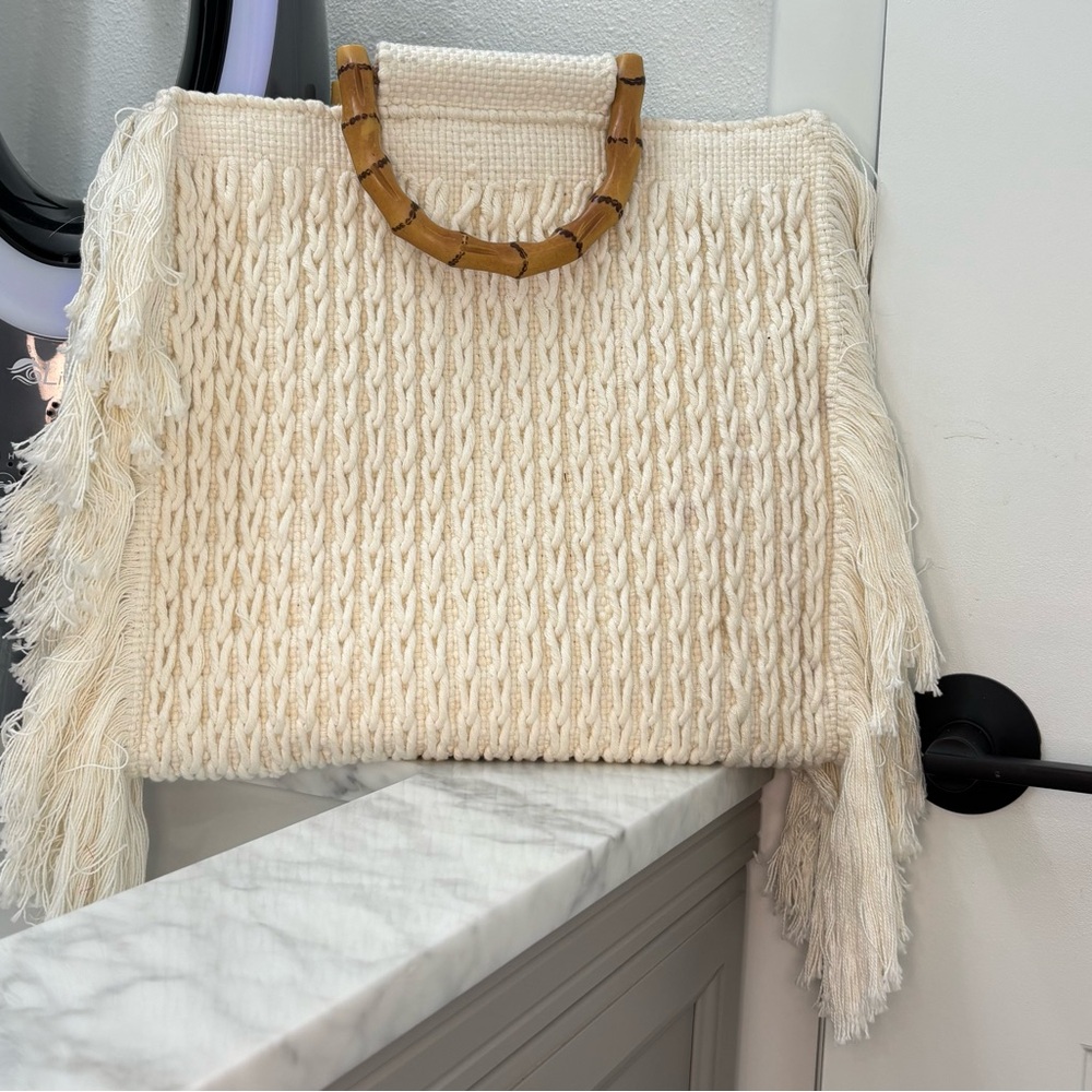 Fringe Totebag with Bamboo Handles Canvas - Picture 2 of 6